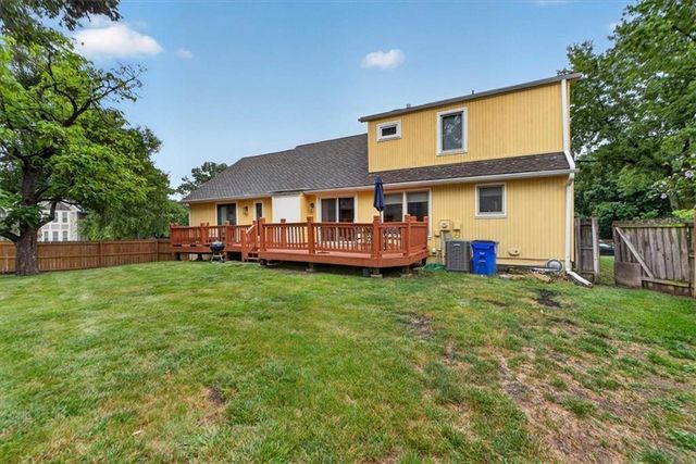 7602 Parkhill Street, Shawnee, KS 66216