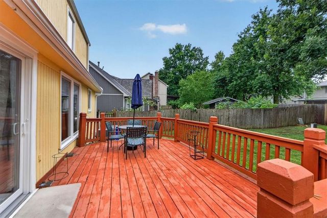 7602 Parkhill Street, Shawnee, KS 66216