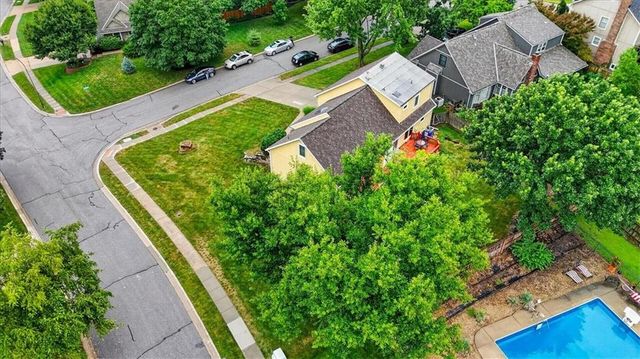 7602 Parkhill Street, Shawnee, KS 66216