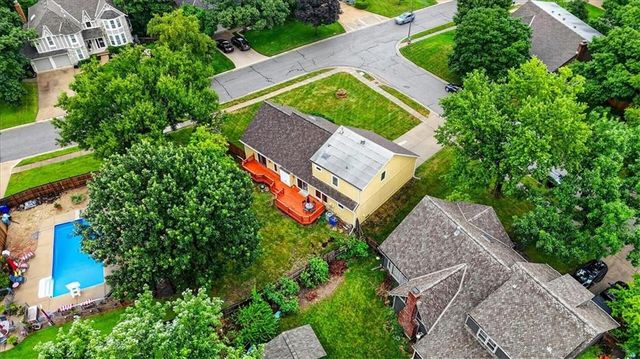 7602 Parkhill Street, Shawnee, KS 66216