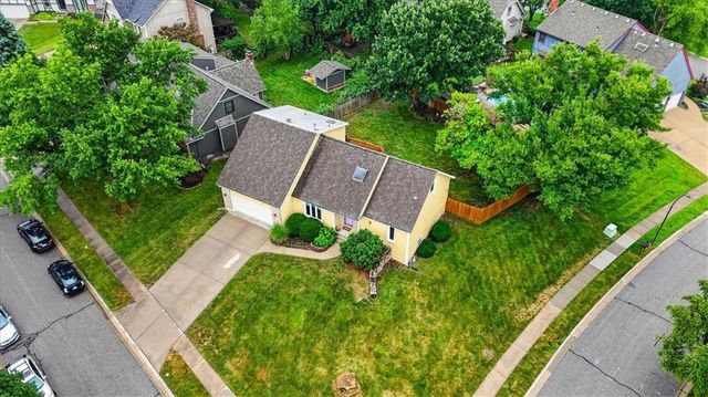 7602 Parkhill Street, Shawnee, KS 66216