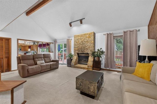 7602 Parkhill Street, Shawnee, KS 66216