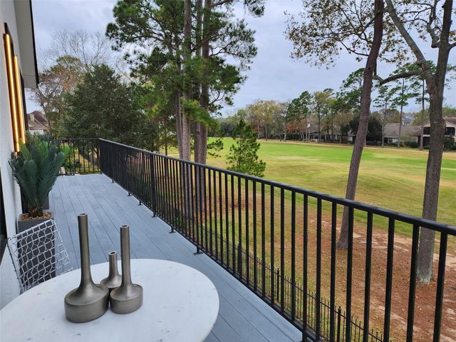 38 Fairway Park, Montgomery, TX 77356