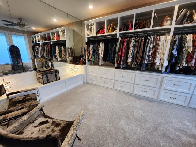 38 Fairway Park, Montgomery, TX 77356