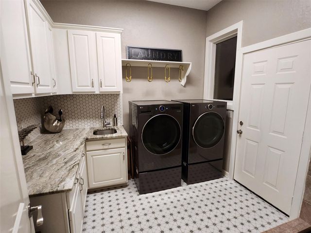 38 Fairway Park, Montgomery, TX 77356