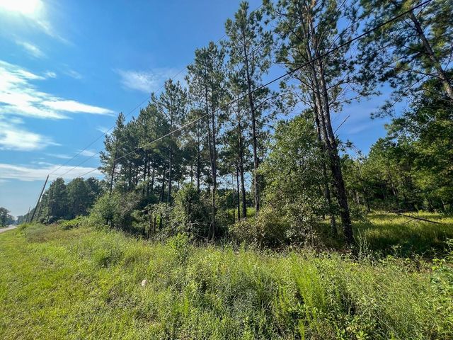 1 County Road 1325, Warren, TX 77664