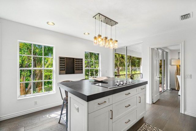 11823 Pebblewood Drive, Wellington, FL 33414