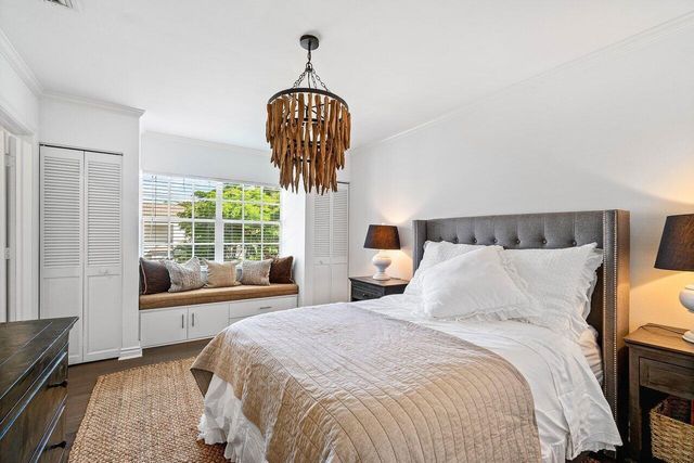 11823 Pebblewood Drive, Wellington, FL 33414