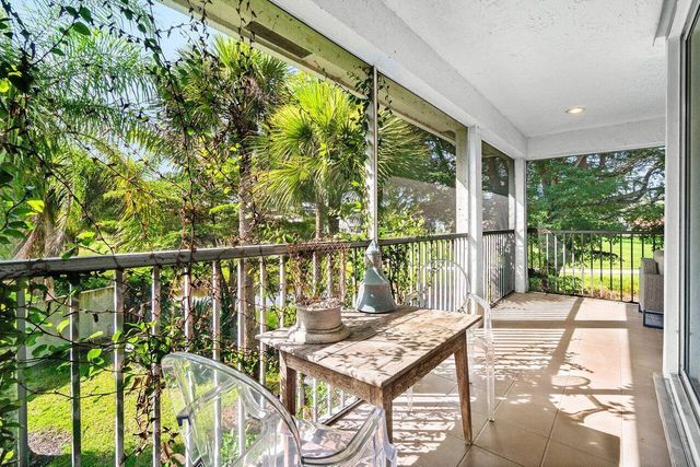 11823 Pebblewood Drive, Wellington, FL 33414