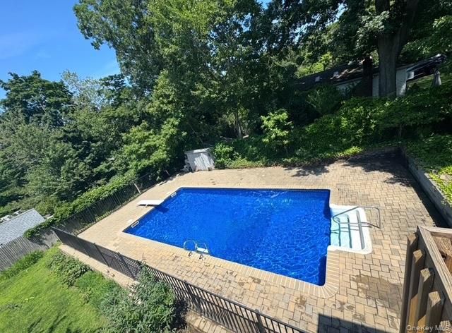 1 Tarn Road, Rocky Point, NY 11778