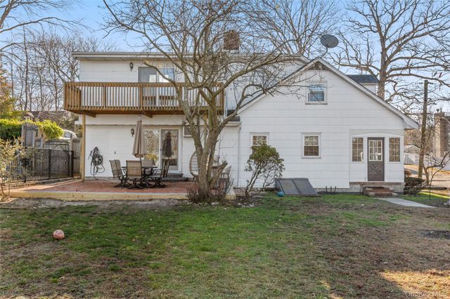 1 Tarn Road, Rocky Point, NY 11778