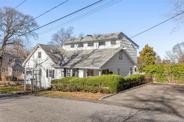 1 Tarn Road, Rocky Point, NY 11778