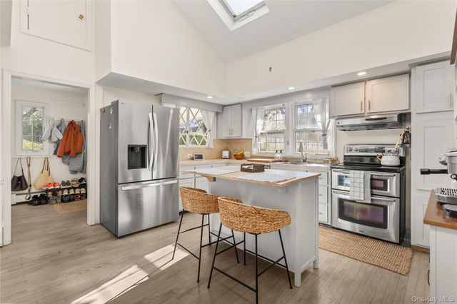 1 Tarn Road, Rocky Point, NY 11778