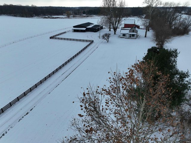 3981 W State Road 110 Road, Rochester, IN 46975