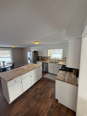 3981 W State Road 110 Road, Rochester, IN 46975