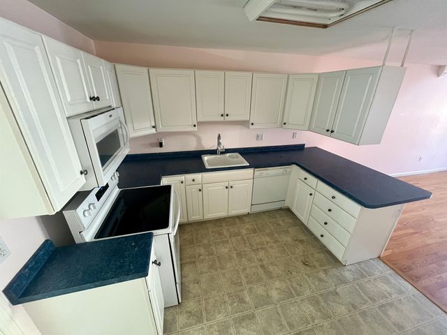 59 Pleasant Street, Windham, NH 03087