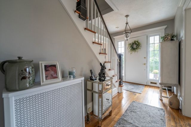 55 Akin St, Fairhaven, MA 02719
