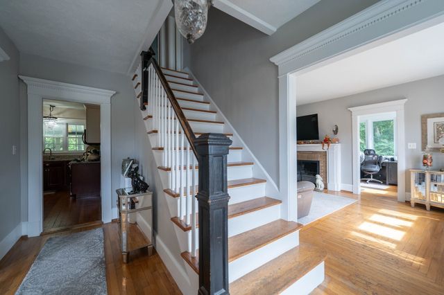 55 Akin St, Fairhaven, MA 02719