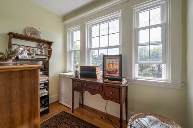 55 Akin St, Fairhaven, MA 02719