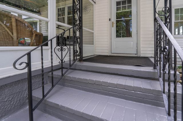 55 Akin St, Fairhaven, MA 02719