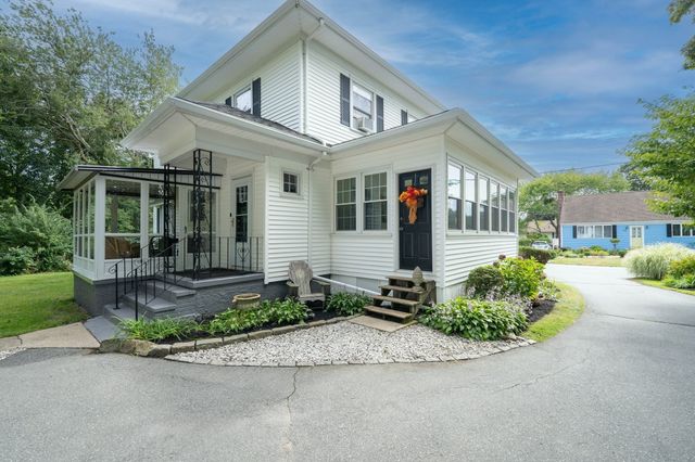 55 Akin St, Fairhaven, MA 02719