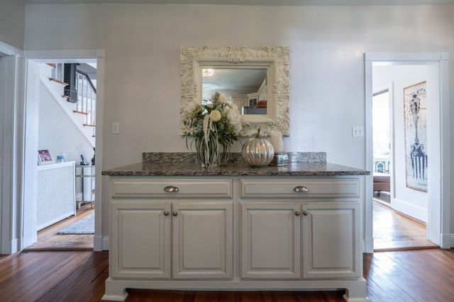 55 Akin St, Fairhaven, MA 02719