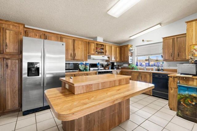 37852 Montezuma Valley Road, Ranchita, CA 92066