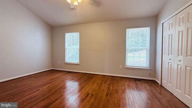 13042 HUNTERBROOK DR, Woodbridge, VA 22192
