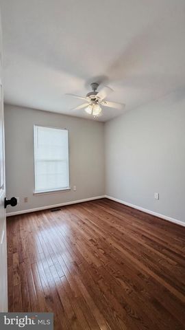 13042 HUNTERBROOK DR, Woodbridge, VA 22192