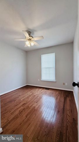 13042 HUNTERBROOK DR, Woodbridge, VA 22192