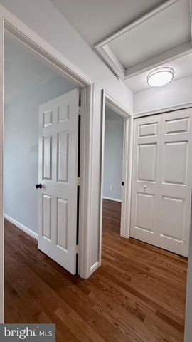 13042 HUNTERBROOK DR, Woodbridge, VA 22192