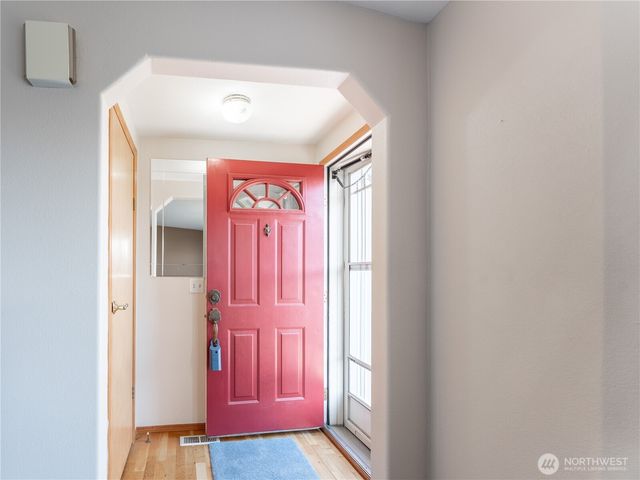 914 Meadowridge Dr., Wenatchee, WA 98801