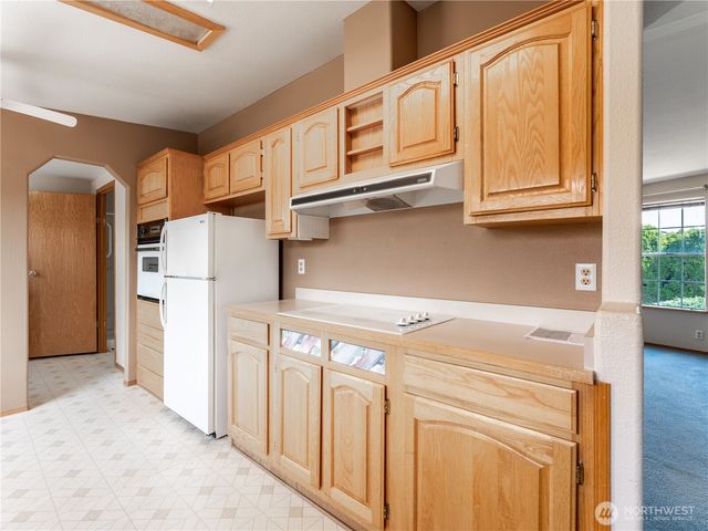 914 Meadowridge Dr., Wenatchee, WA 98801