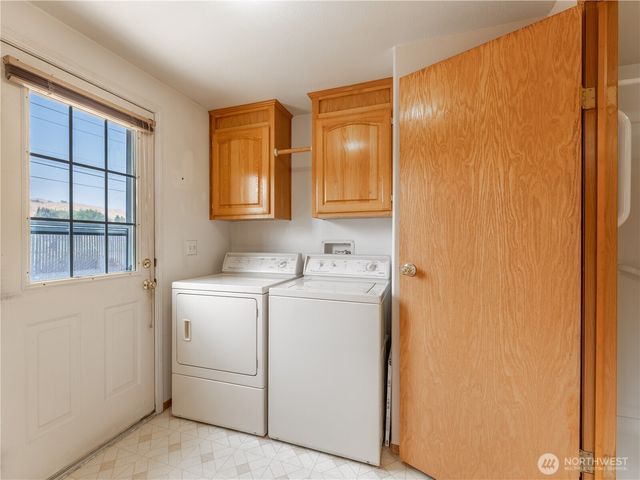 914 Meadowridge Dr., Wenatchee, WA 98801