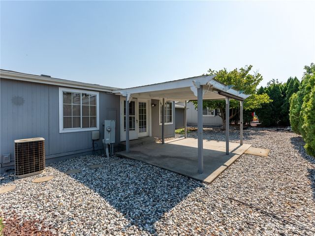 914 Meadowridge Dr., Wenatchee, WA 98801