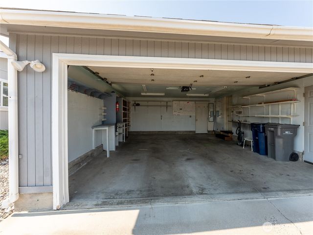 914 Meadowridge Dr., Wenatchee, WA 98801