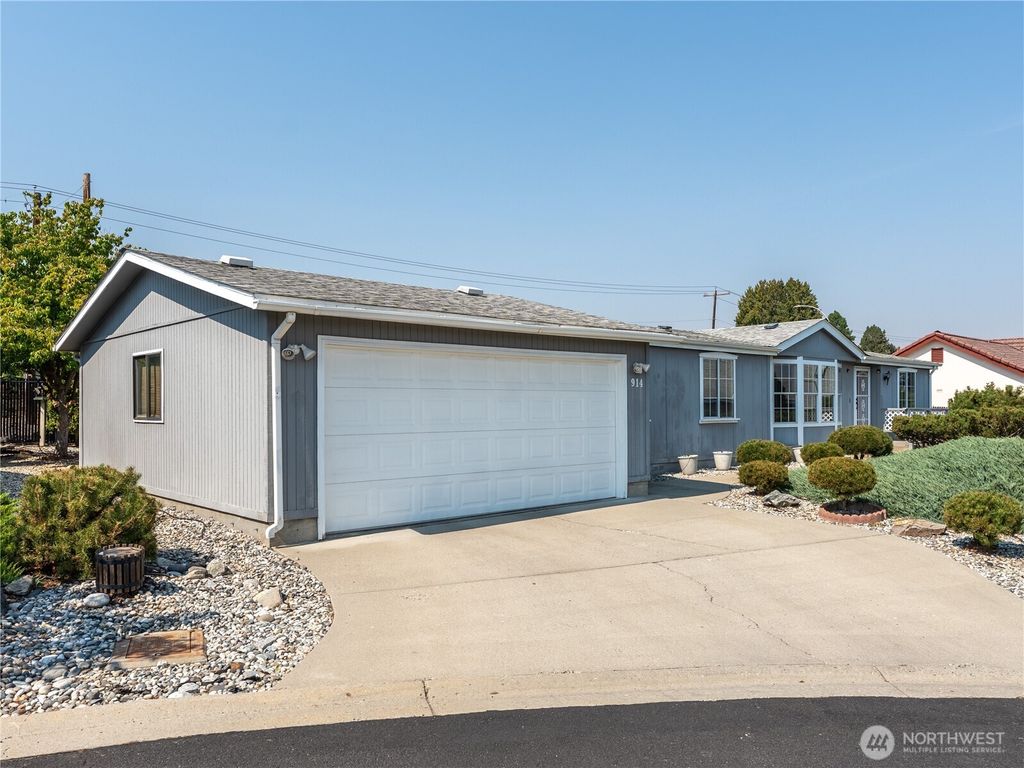 914 Meadowridge Dr., Wenatchee, WA 98801