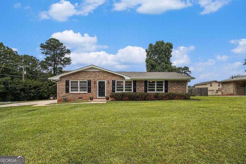664 Old Tucker Road, Stone Mountain, GA 30087