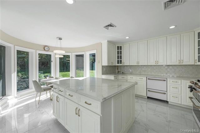 63 Whitetail Run, Chester, NY 10918