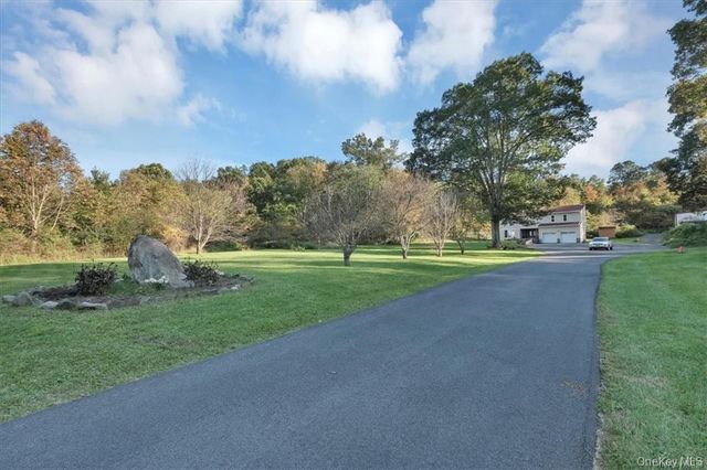 63 Whitetail Run, Chester, NY 10918