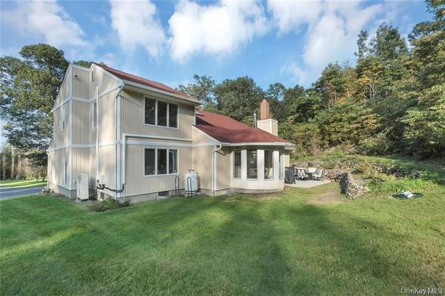 63 Whitetail Run, Chester, NY 10918