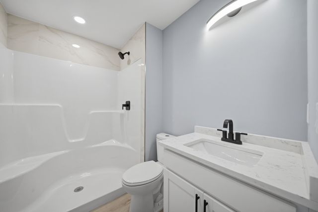 38 Bell, Nashua, NH 03064