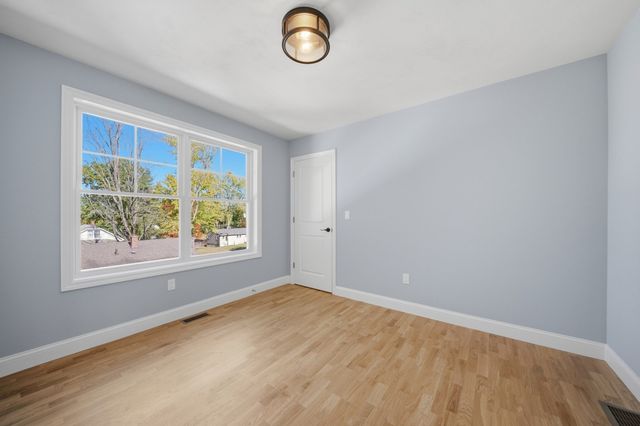 38 Bell, Nashua, NH 03064