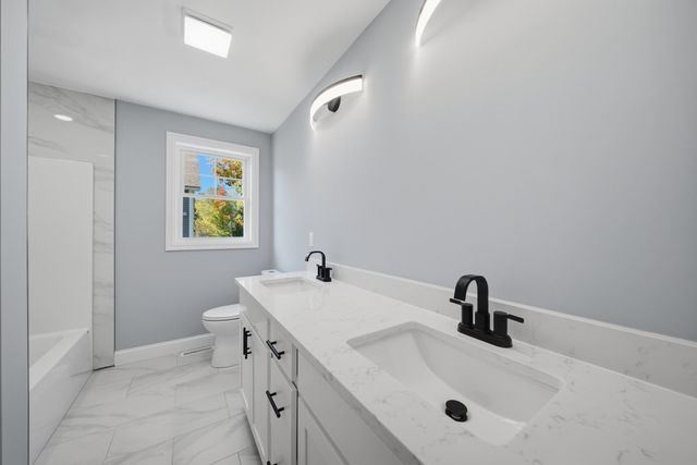 38 Bell, Nashua, NH 03064