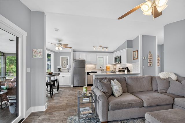 1230 Melton Road 4, West Union, SC 29696