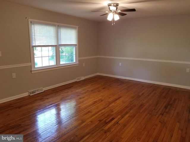 87 MOORES LN, Smyrna, DE 19977