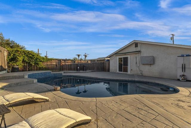 133 N Stephanie Ln, El Cajon, CA 92019