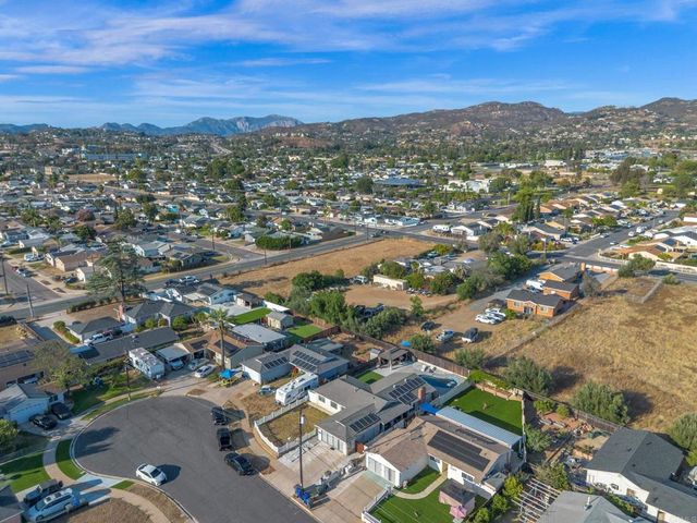 133 N Stephanie Ln, El Cajon, CA 92019