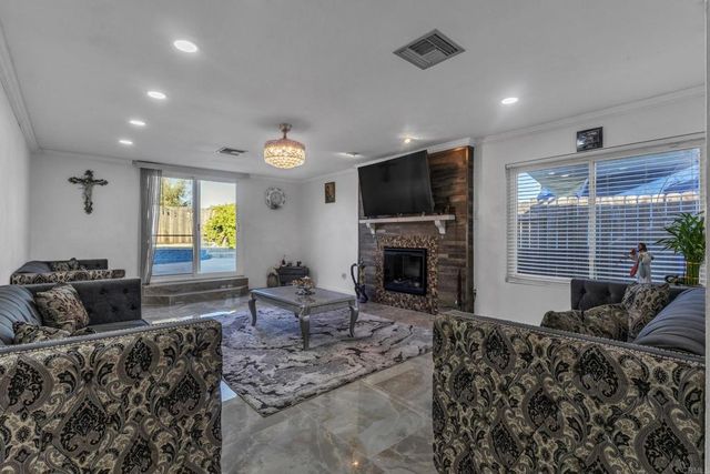 133 N Stephanie Ln, El Cajon, CA 92019