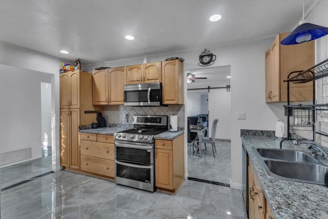133 N Stephanie Ln, El Cajon, CA 92019